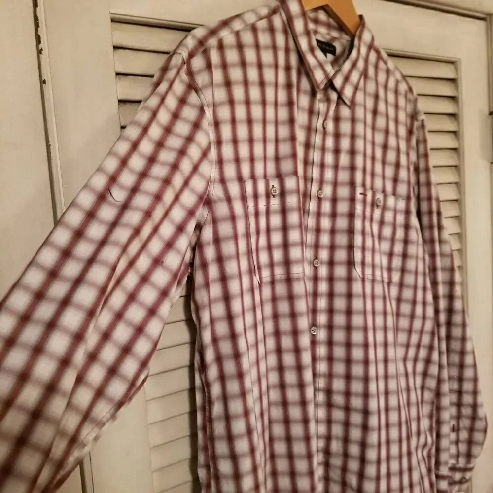 Banana Republic Plaid Button Up Grey Maroon XL